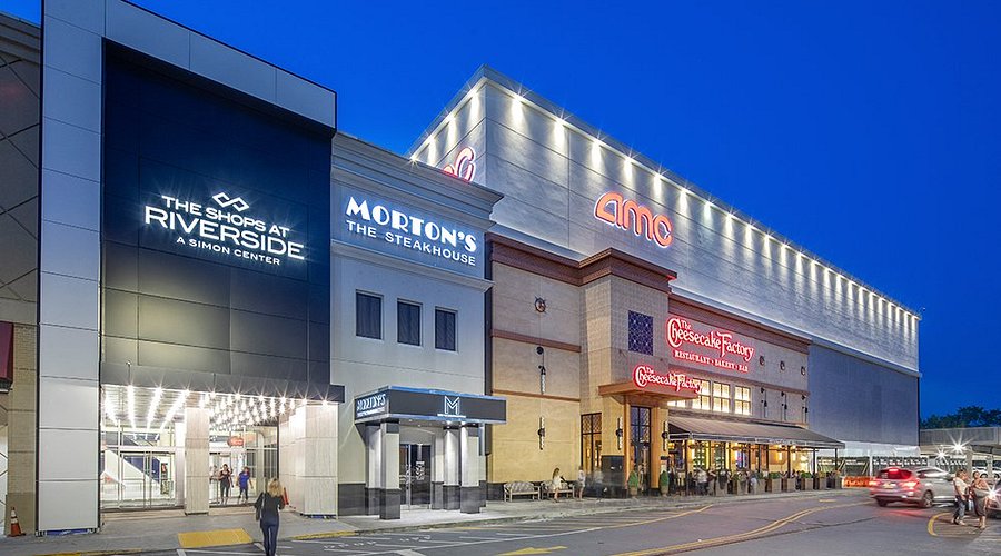 Why Riverside Square Is High on South Riverdale Buyers’ List